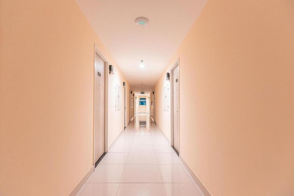 Azalea Suites Cikarang By Jayakarta Group Exterior foto